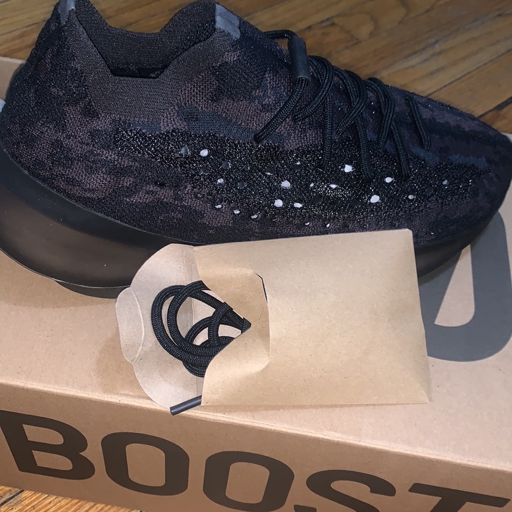 Adidas 380 Boost
